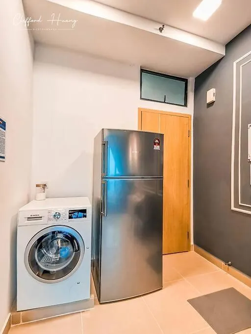 Apartment The Colony By Infinitum Best Pool View Klcc Trx Merdeka 118 Kl Tower Kuala Lumpur