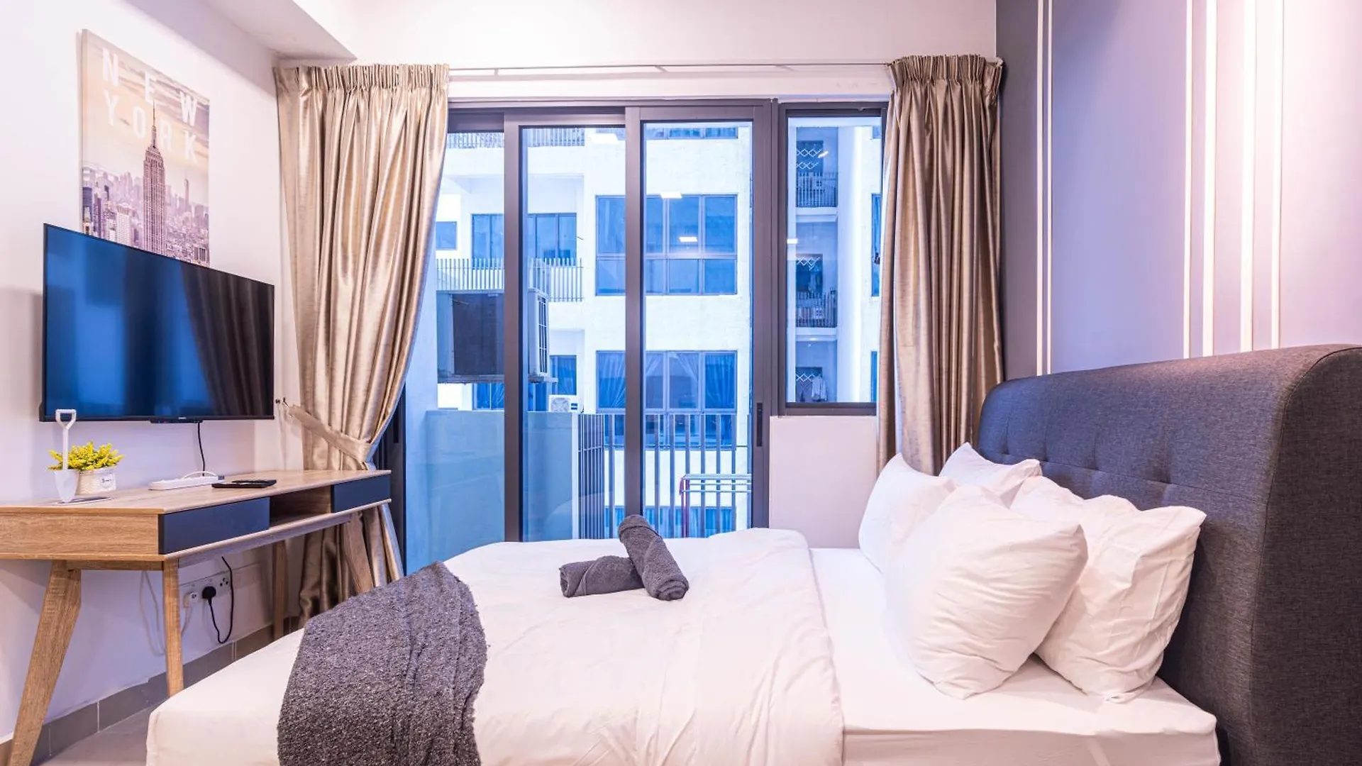 Apartment The Colony By Infinitum Best Pool View Klcc Trx Merdeka 118 Kl Tower Kuala Lumpur