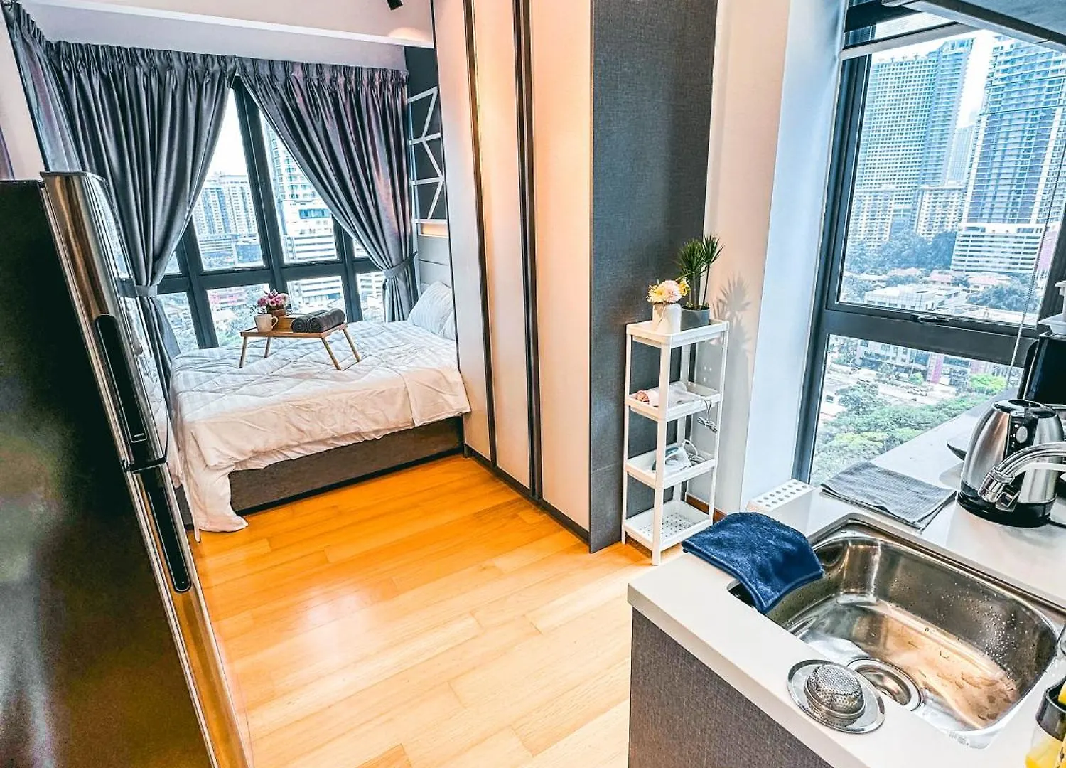 The Colony By Infinitum Best Pool View Klcc Trx Merdeka 118 Kl Tower 吉隆坡