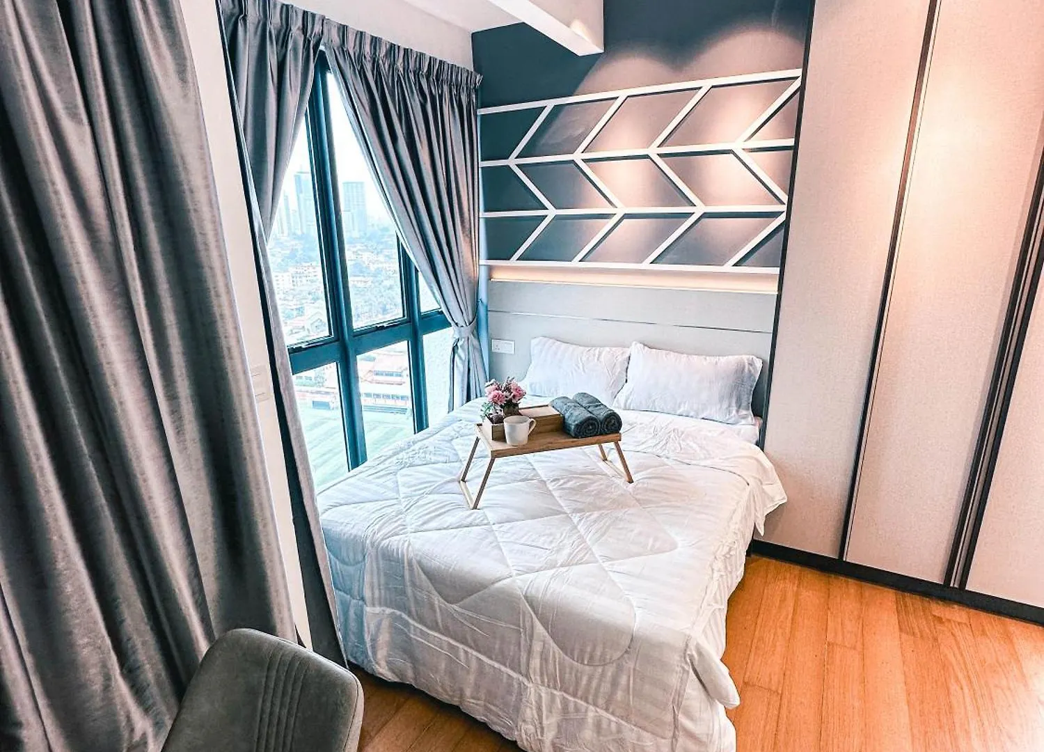 The Colony By Infinitum Best Pool View Klcc Trx Merdeka 118 Kl Tower 吉隆坡