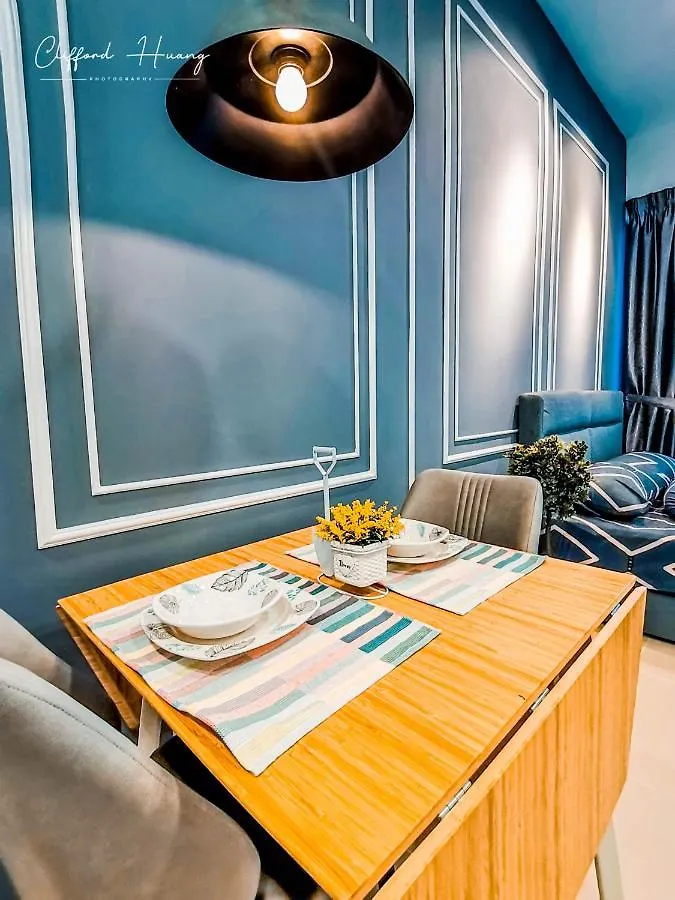 아파트 The Colony By Infinitum Best Pool View Klcc Trx Merdeka 118 Kl Tower 쿠알라룸푸르